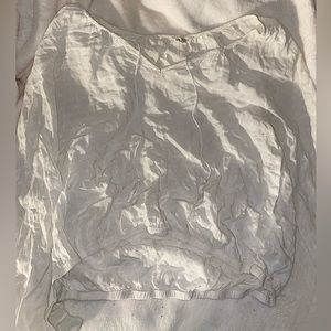 basic white aeropostale top | size large